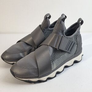 Sorel Kinetic Impact Strap Sneaker Women Size 7 US Tennis Shoes Gray
